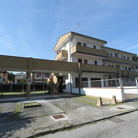 Apartment Mare Pineta *